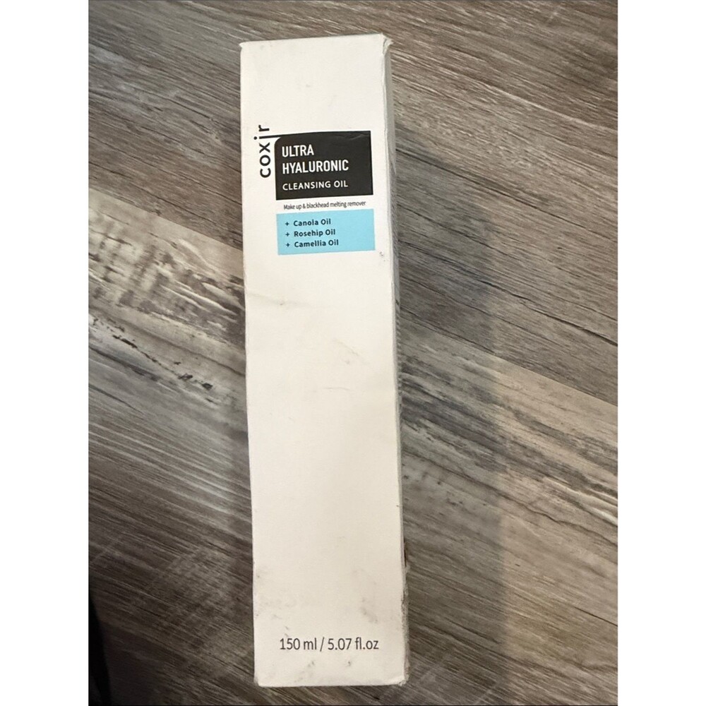 Coxir Ultra Hyaluronic Cleansing Oil – White with Light Blue Accent